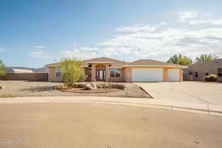 2063 Calle De Vistas, Alamogordo, New Mexico 88310, 4 Bedrooms Bedrooms, ,2 BathroomsBathrooms,Residential,For Sale,Calle De Vistas,2403550