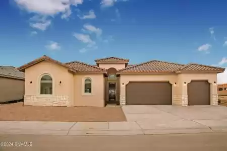 7712 Celestial Street, Las Cruces, New Mexico 88011, 4 Bedrooms Bedrooms, ,3 BathroomsBathrooms,Residential,For Sale,Celestial,2402941