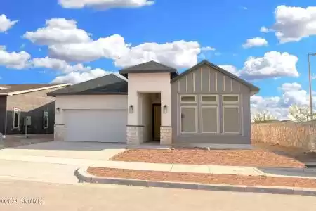 3966 Heartland Lp, Las Cruces, New Mexico 88012, 4 Bedrooms Bedrooms, ,3 BathroomsBathrooms,Residential,For Sale,Heartland Lp,2402942