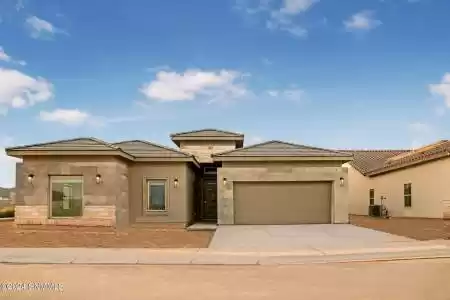 3901 Heartland, Las Cruces, New Mexico 88012, 4 Bedrooms Bedrooms, ,2.5 BathroomsBathrooms,Residential,For Sale,Heartland,2402934