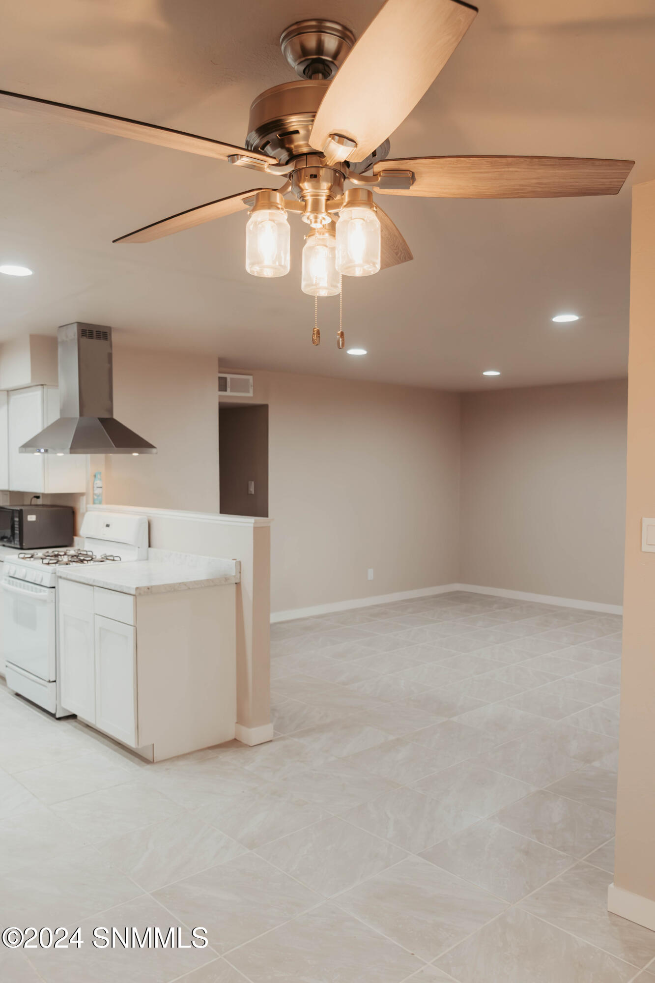 dining kitchen living