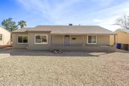 1130 Gardner Avenue, Las Cruces, New Mexico 88001, 3 Bedrooms Bedrooms, ,2 BathroomsBathrooms,Residential,For Sale,Gardner,2403596