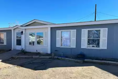 806 Arizona Avenue, Las Cruces, New Mexico 88001, 4 Bedrooms Bedrooms, ,2 BathroomsBathrooms,Residential,For Sale,Arizona,2403604