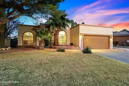 170 Cherry Hill Lane Lane, Santa Teresa, New Mexico 88008, 3 Bedrooms Bedrooms, ,2 BathroomsBathrooms,Residential,For Sale,Cherry Hill Lane,2403610