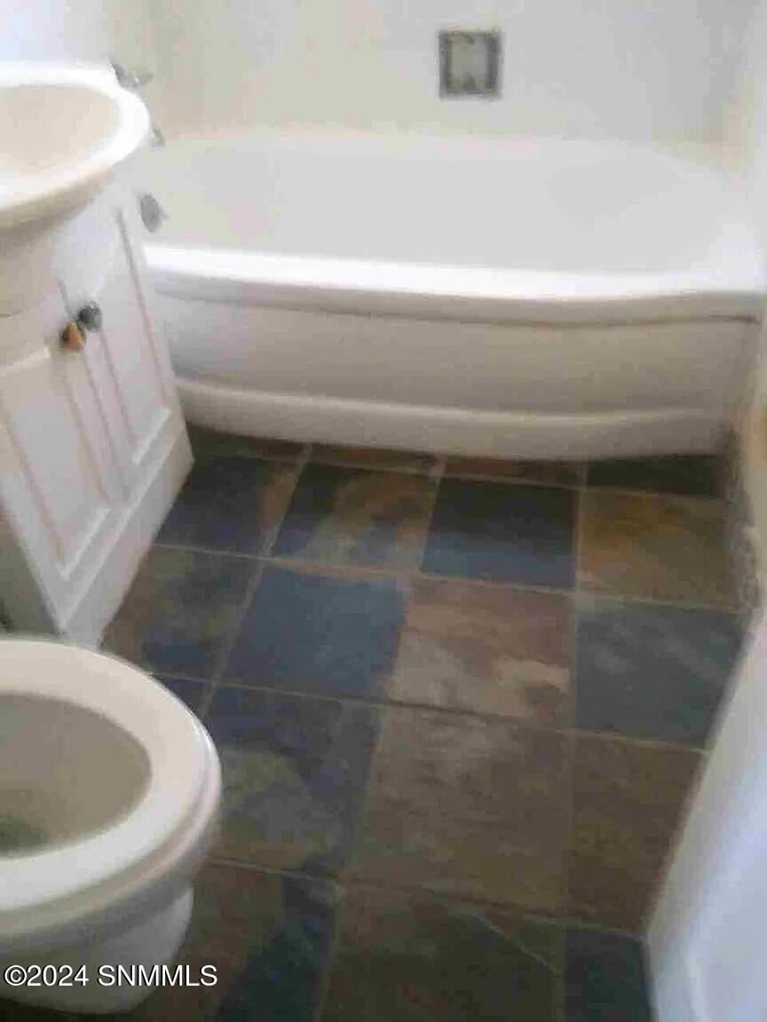 1809BaldwinMainBathroomSlateTileFloor