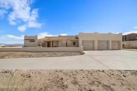 1207 Vintage Court, Las Cruces, New Mexico 88007, 3 Bedrooms Bedrooms, ,2.5 BathroomsBathrooms,Residential,For Sale,Vintage,2400665