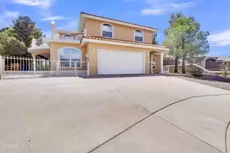 4610 Rock Canyon Loop, Las Cruces, New Mexico 88011, 5 Bedrooms Bedrooms, ,3 BathroomsBathrooms,Residential,For Sale,Rock Canyon,2401757