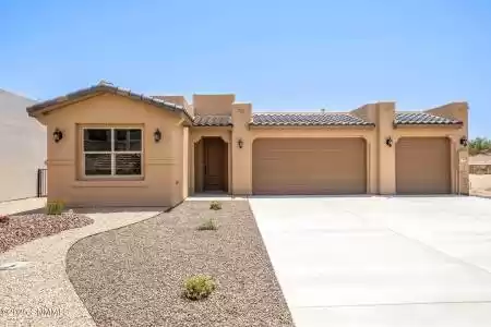 8249 Pissarro Drive, Las Cruces, New Mexico 88007, 3 Bedrooms Bedrooms, ,2.5 BathroomsBathrooms,Residential,For Sale,Pissarro,2500106