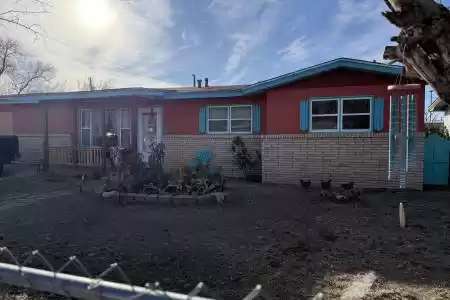 1805 Alamo Avenue, Alamogordo, New Mexico 88310, 3 Bedrooms Bedrooms, ,1.5 BathroomsBathrooms,Residential,For Sale,Alamo,2500199