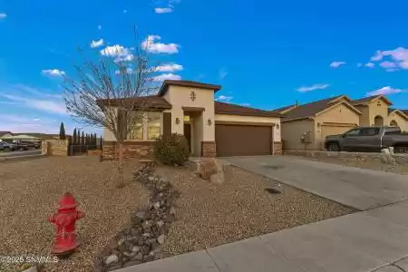 1350 Bison Spring Drive, Las Cruces, New Mexico 88012, 4 Bedrooms Bedrooms, ,2 BathroomsBathrooms,Residential,For Sale,Bison Spring,2500223