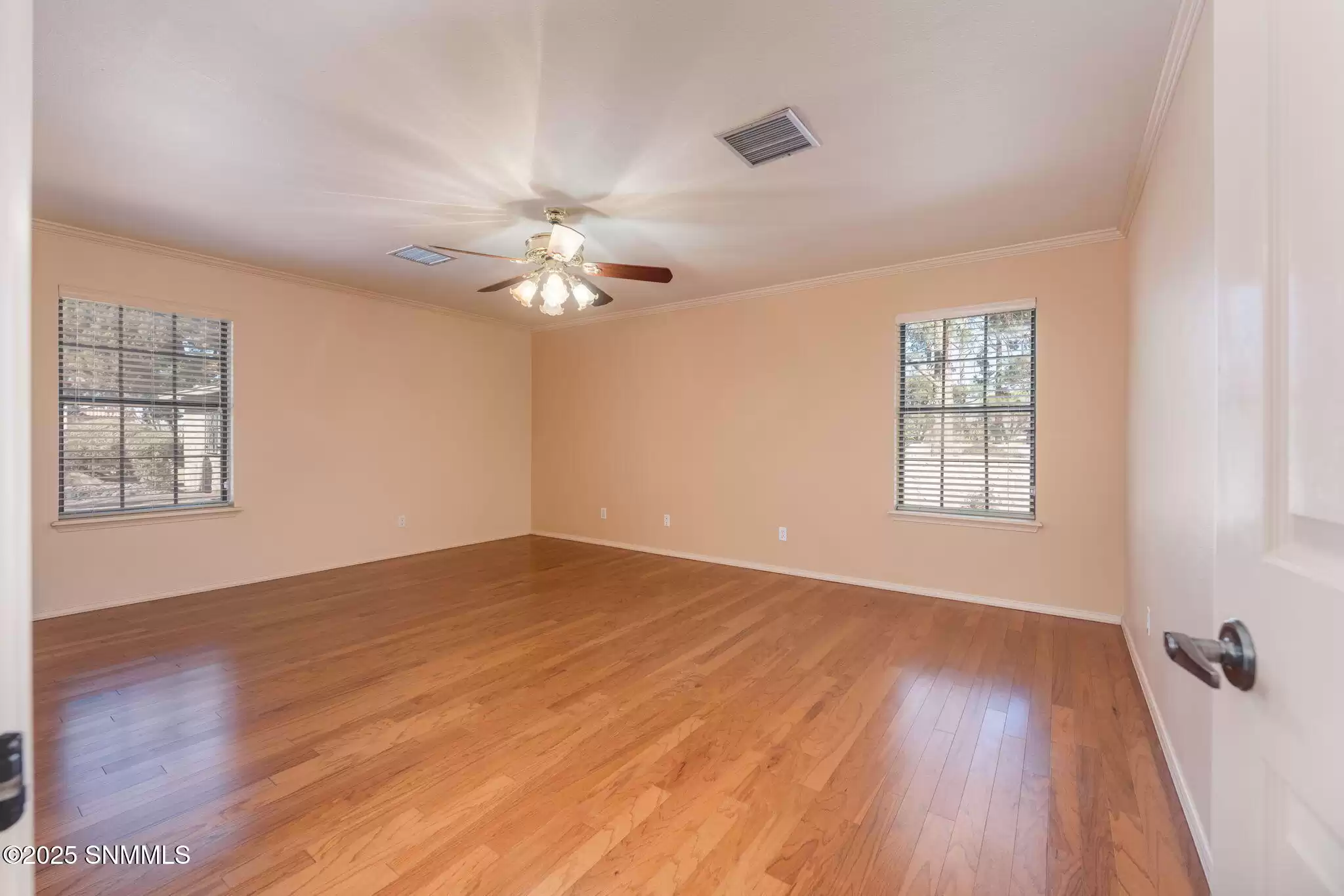 32-web-or-mls-Snappin Homes (TresPinos20