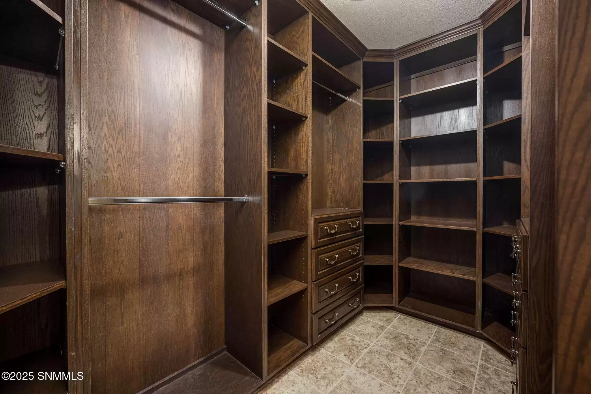 37-web-or-mls-Snappin Homes (TresPinos20