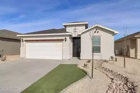 3043 San Jenaro Drive, Las Cruces, New Mexico 88012, 3 Bedrooms Bedrooms, ,2 BathroomsBathrooms,Residential,For Sale,San Jenaro,2500291