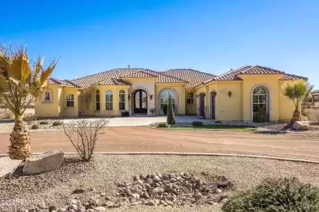 325 Sandy Beach Road, Las Cruces, New Mexico 88005, 4 Bedrooms Bedrooms, ,3.5 BathroomsBathrooms,Residential,For Sale,Sandy Beach,2500339