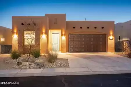 8008 Willow Bloom Circle, Las Cruces, New Mexico 88007, 3 Bedrooms Bedrooms, ,2 BathroomsBathrooms,Residential,For Sale,Willow Bloom,2500350