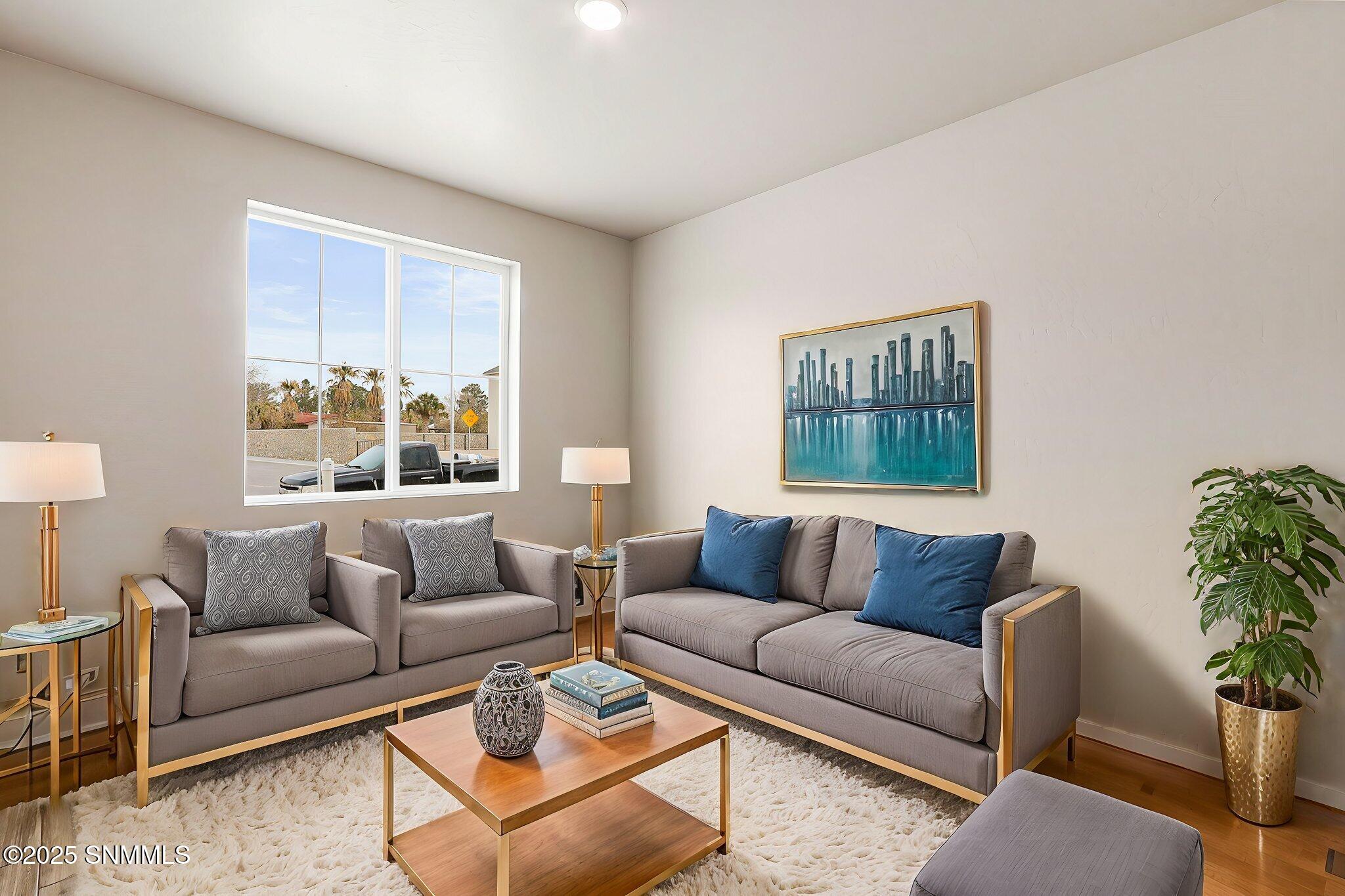 11-web-or-mls-IMG_5166 virtually staged