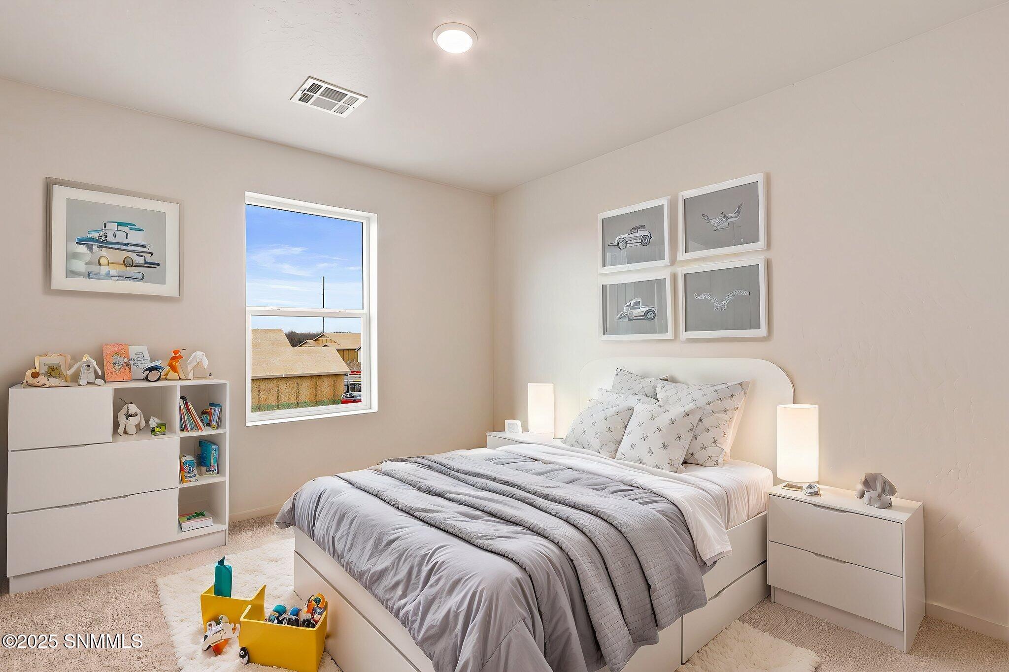 35-web-or-mls-IMG_5313 virtually staged