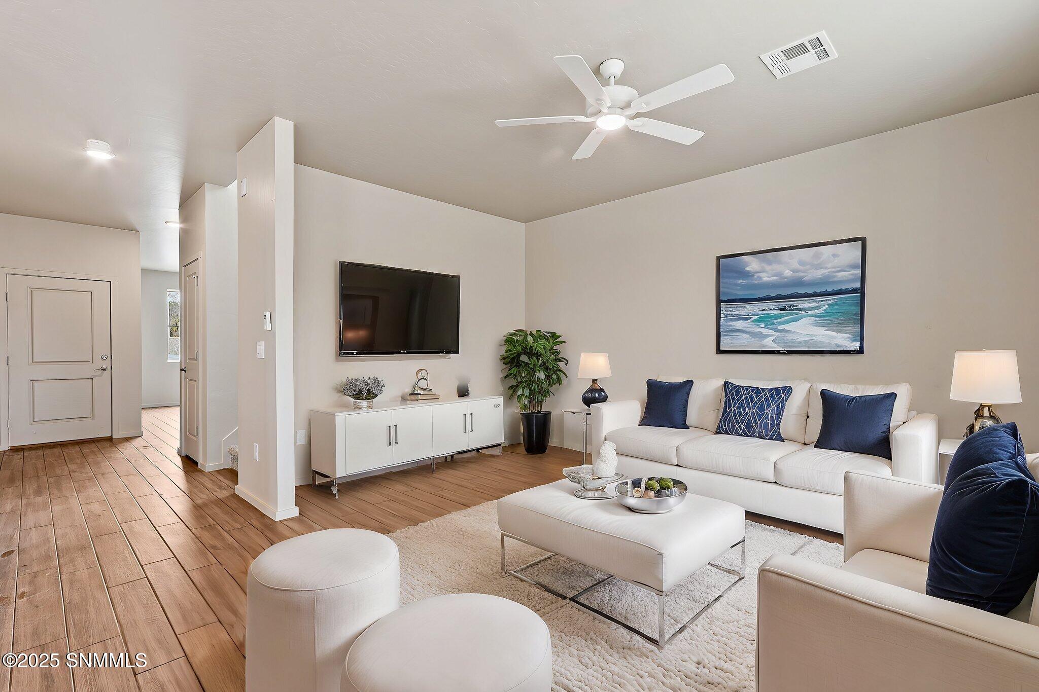 57-web-or-mls-IMG_5474 virtually staged