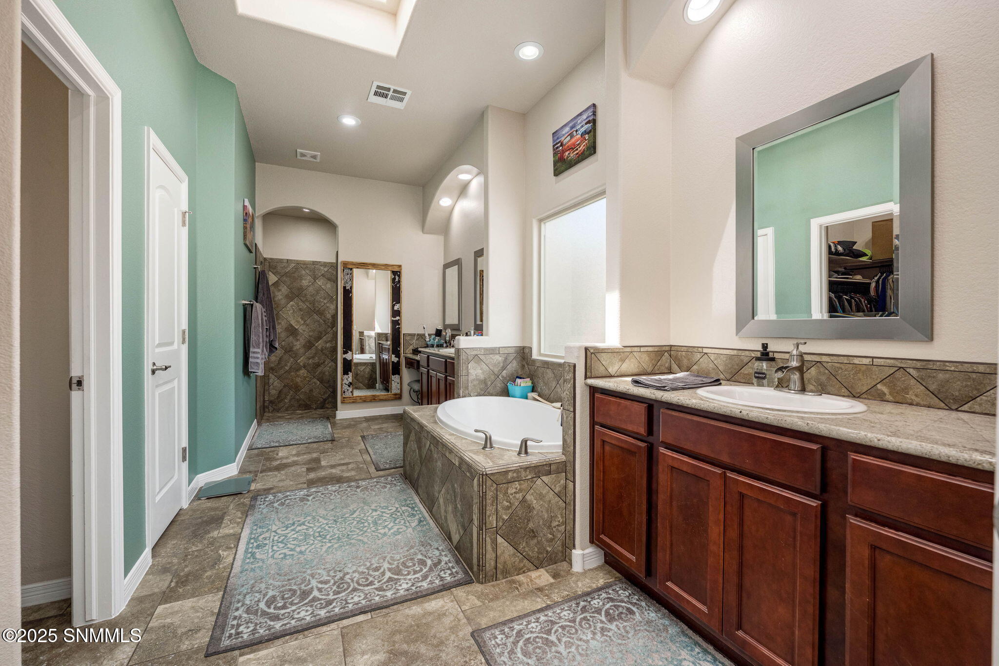 26-web-or-mls-Snappin Homes (Riverwalk45