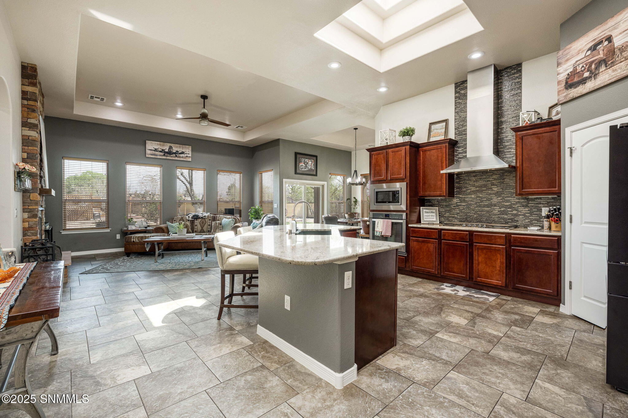 9-web-or-mls-Snappin Homes (Riverwalk452