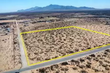 1435 Desert Aire Drive, Chaparral, New Mexico 88081, ,Land,For Sale,Desert Aire,2501111