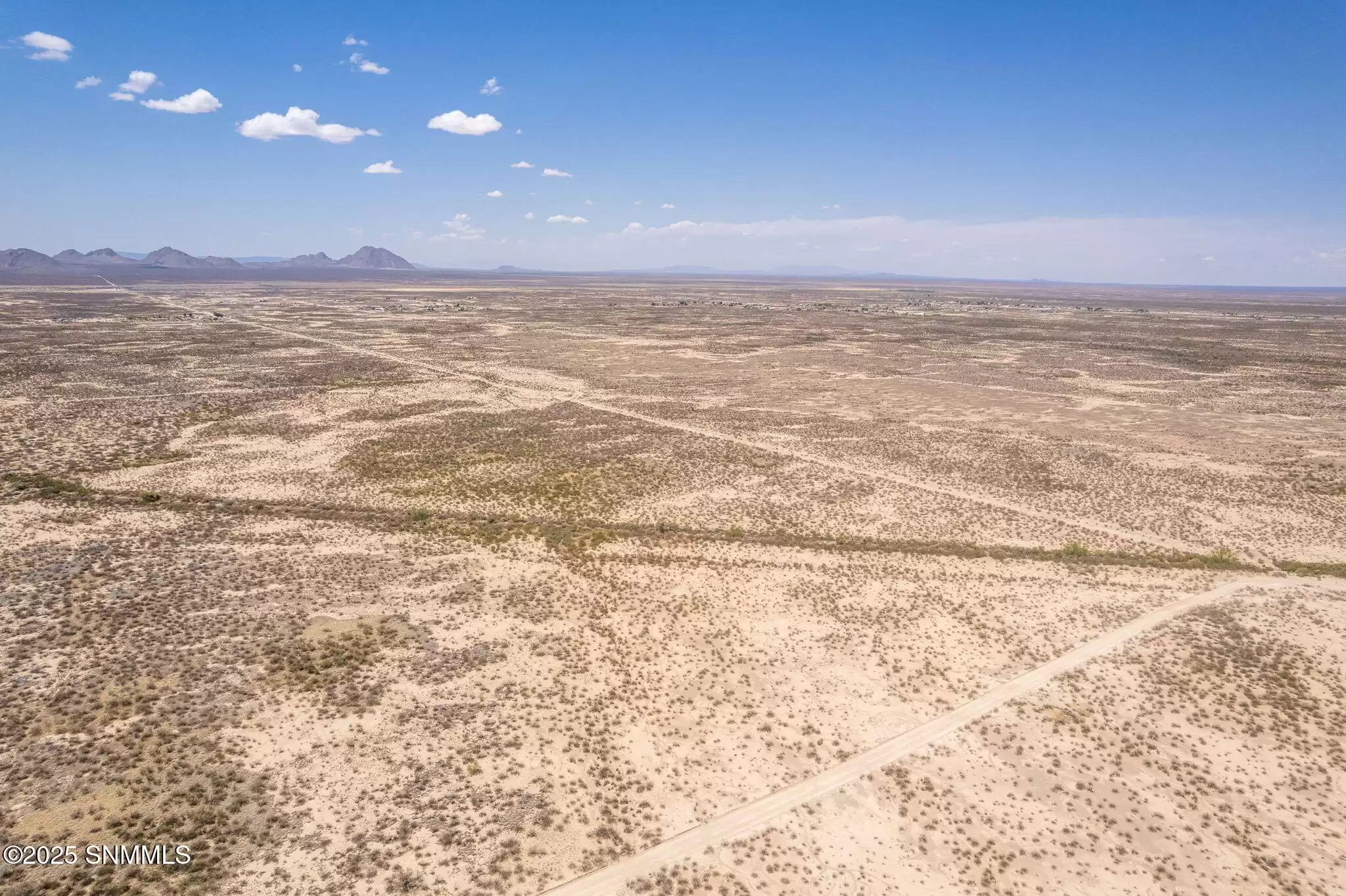 7-web-or-mls-Snappin Homes (RabbitRunLot