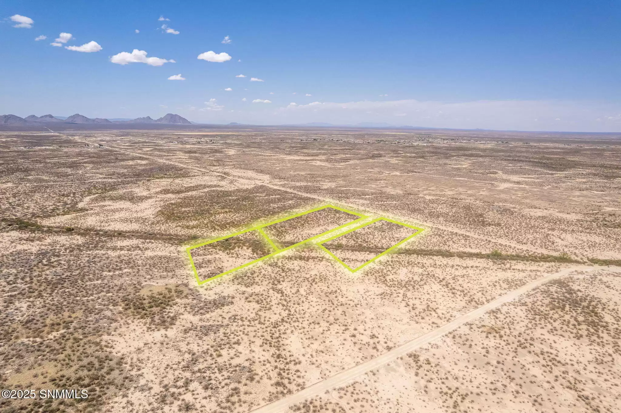 6-web-or-mls-Snappin Homes (RabbitRunLot