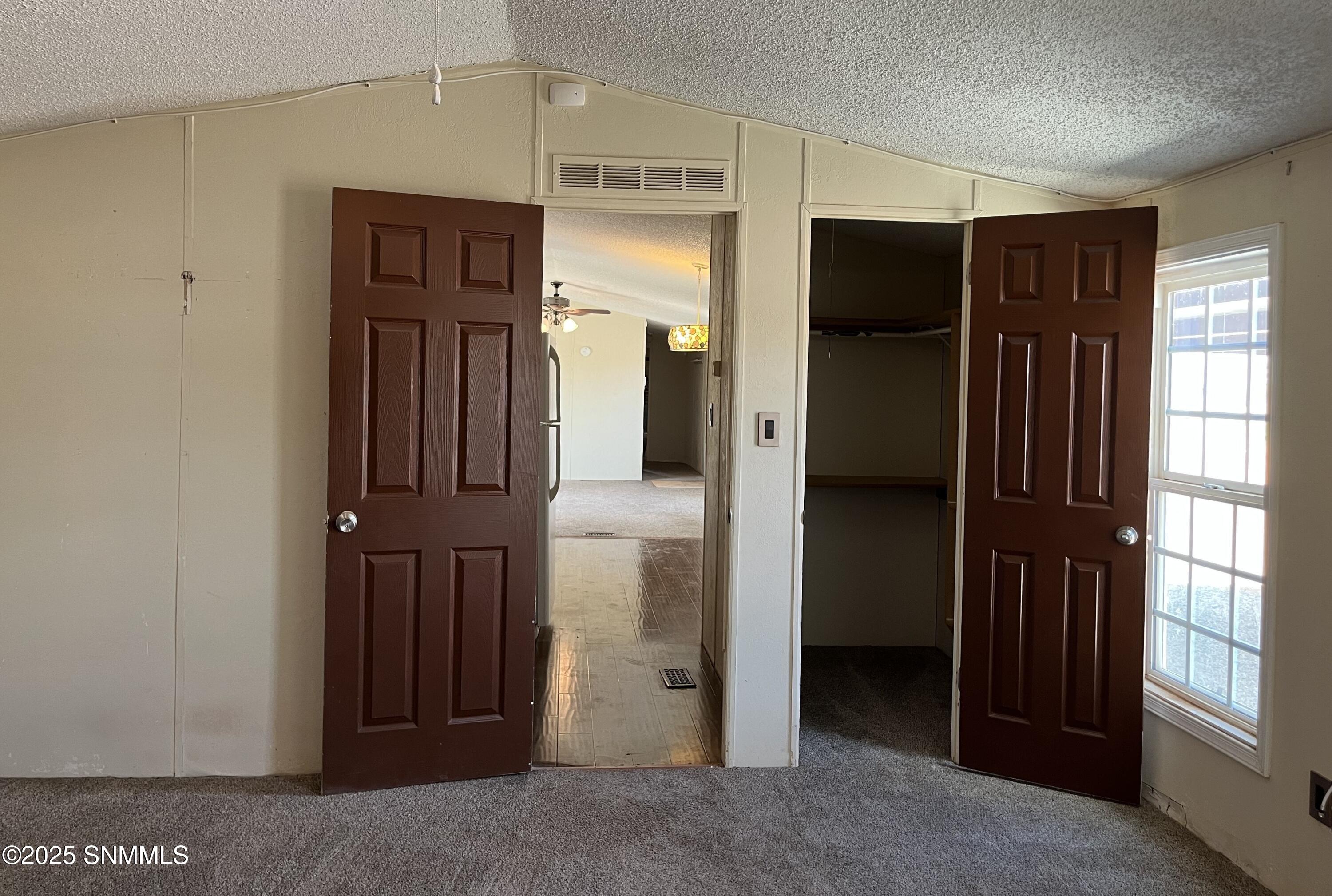 PB entrance and closet