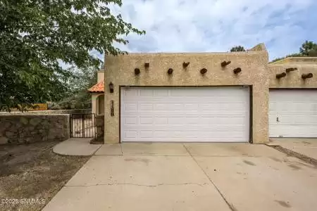 1186 Hoagland Road, Las Cruces, New Mexico 88005, 2 Bedrooms Bedrooms, ,1 BathroomBathrooms,Residential,For Sale,Hoagland,2501333