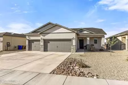 3964 Pacific Loop, Las Cruces, New Mexico 88012, 4 Bedrooms Bedrooms, ,3 BathroomsBathrooms,Residential,For Sale,Pacific,2501358