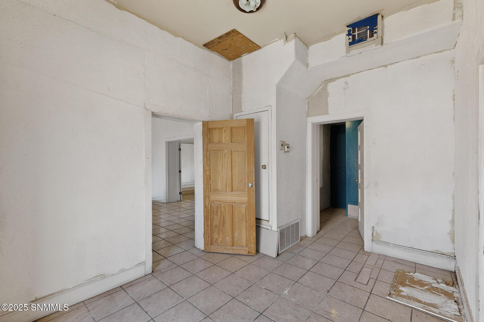 Enterance from San Pedro