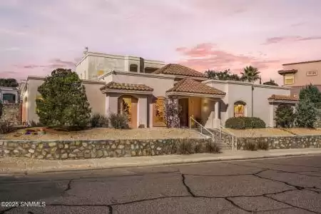 3827 Yellowstone Drive, Las Cruces, New Mexico 88011, 4 Bedrooms Bedrooms, ,3 BathroomsBathrooms,Residential,For Sale,Yellowstone,2501549