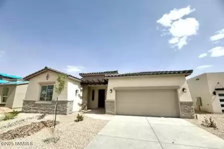 3790 Portrait Street, Las Cruces, New Mexico 88012, 4 Bedrooms Bedrooms, ,2 BathroomsBathrooms,Residential,For Sale,Portrait,2501552