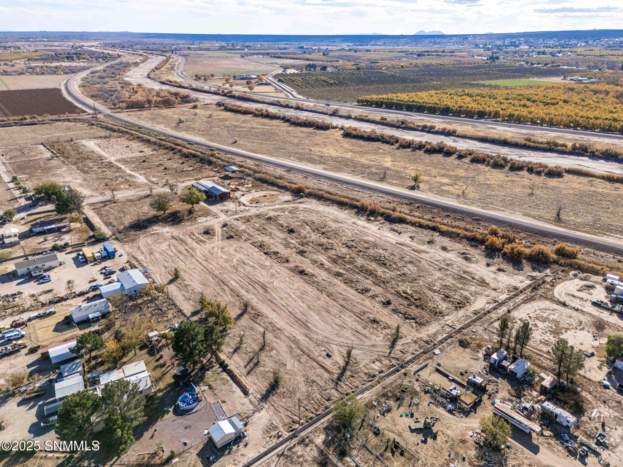 11-web-or-mls-Snappin Homes (WillowCreek