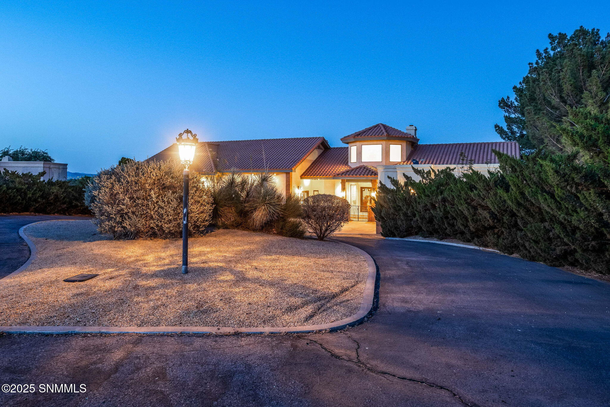 1-web-or-mls-Snappin Homes (VistaHermosa