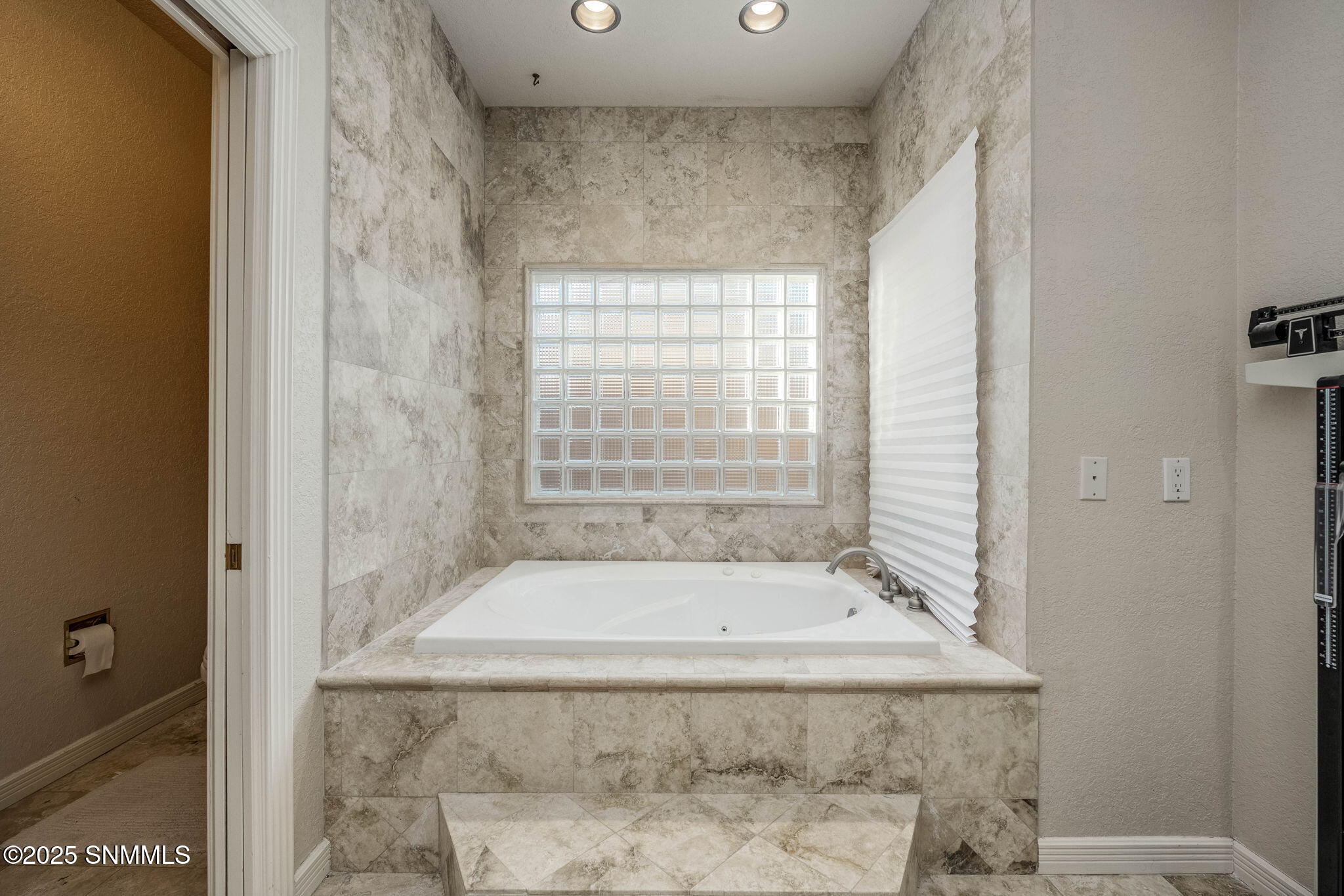 43-web-or-mls-Snappin Homes (VistaHermos