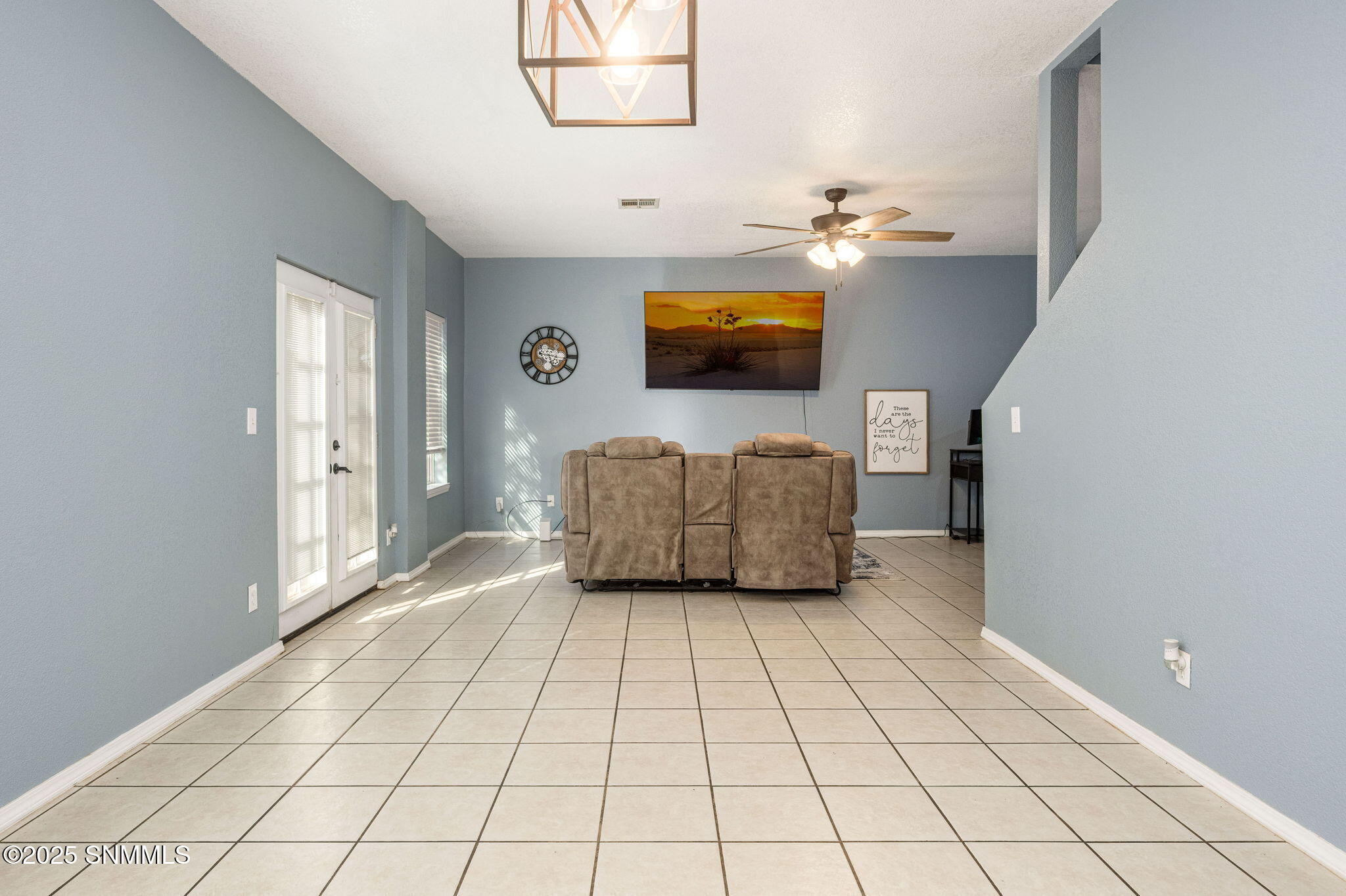 12-web-or-mls-Snappin Homes (Patagonia55