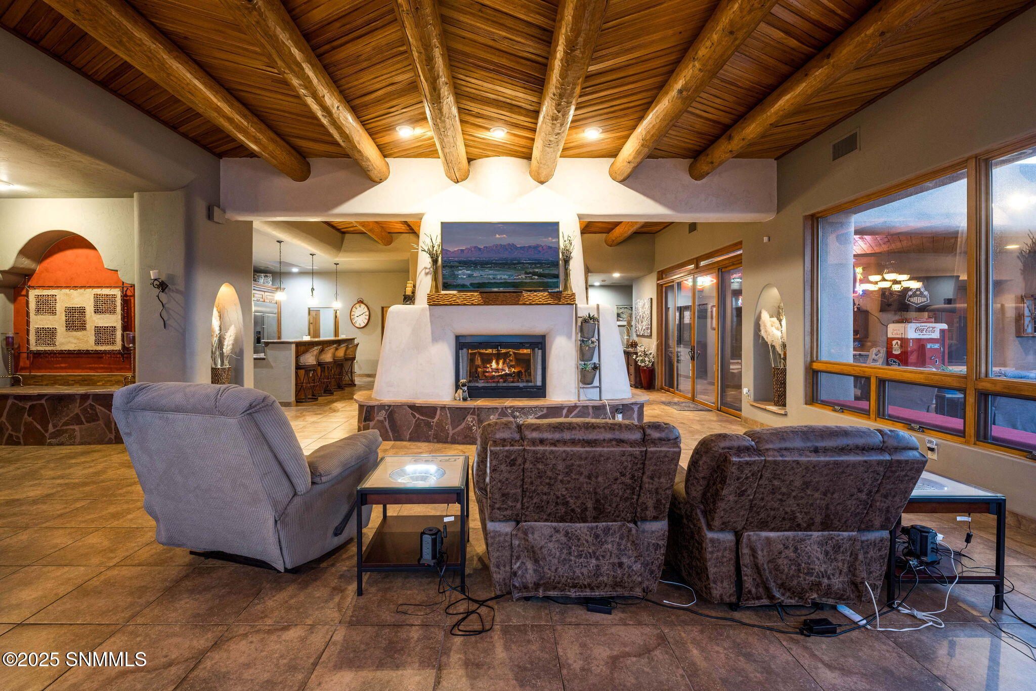 9-web-or-mls-Snappin Homes (Renoir8095)-