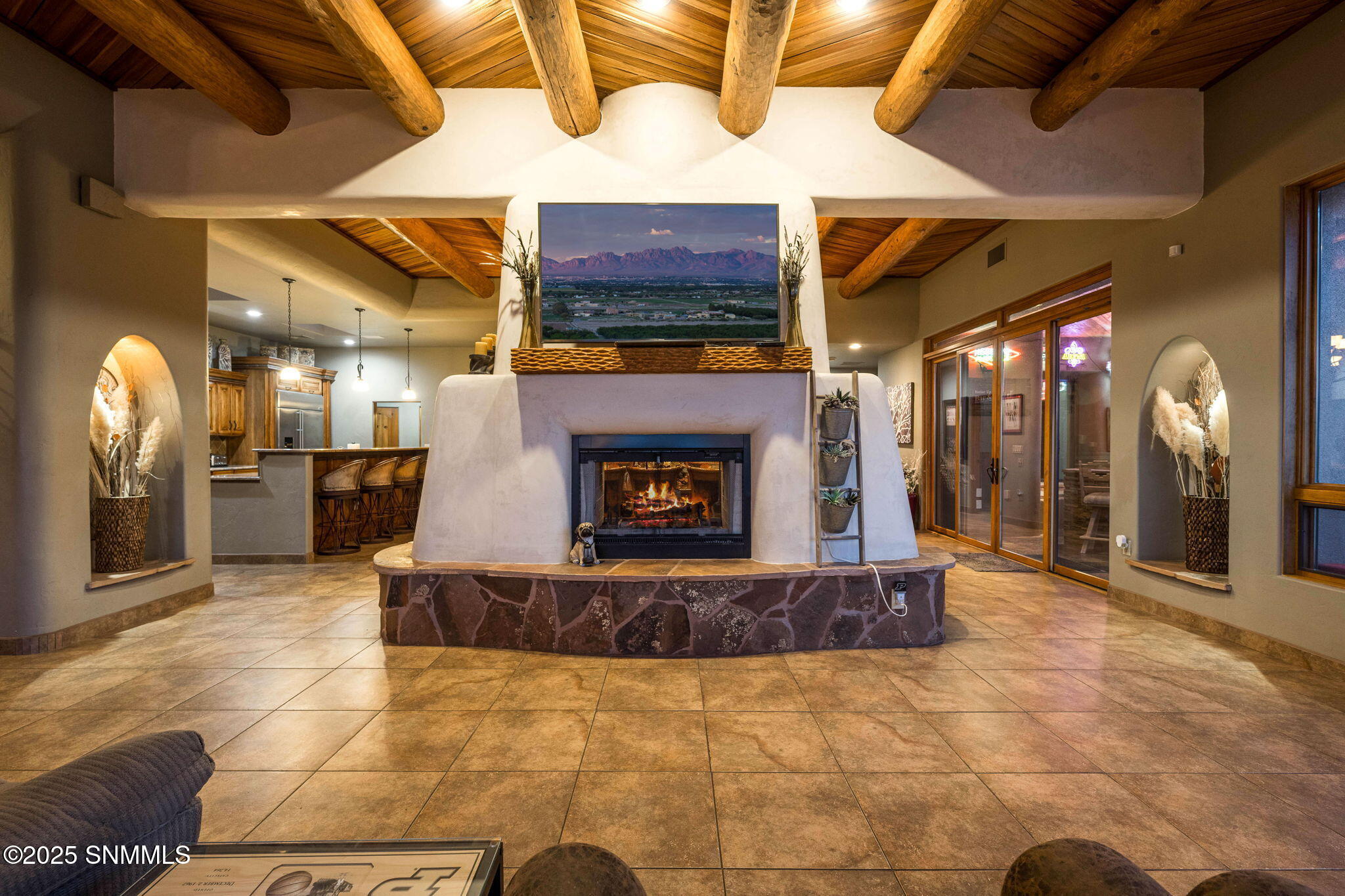 10-web-or-mls-Snappin Homes (Renoir8095)