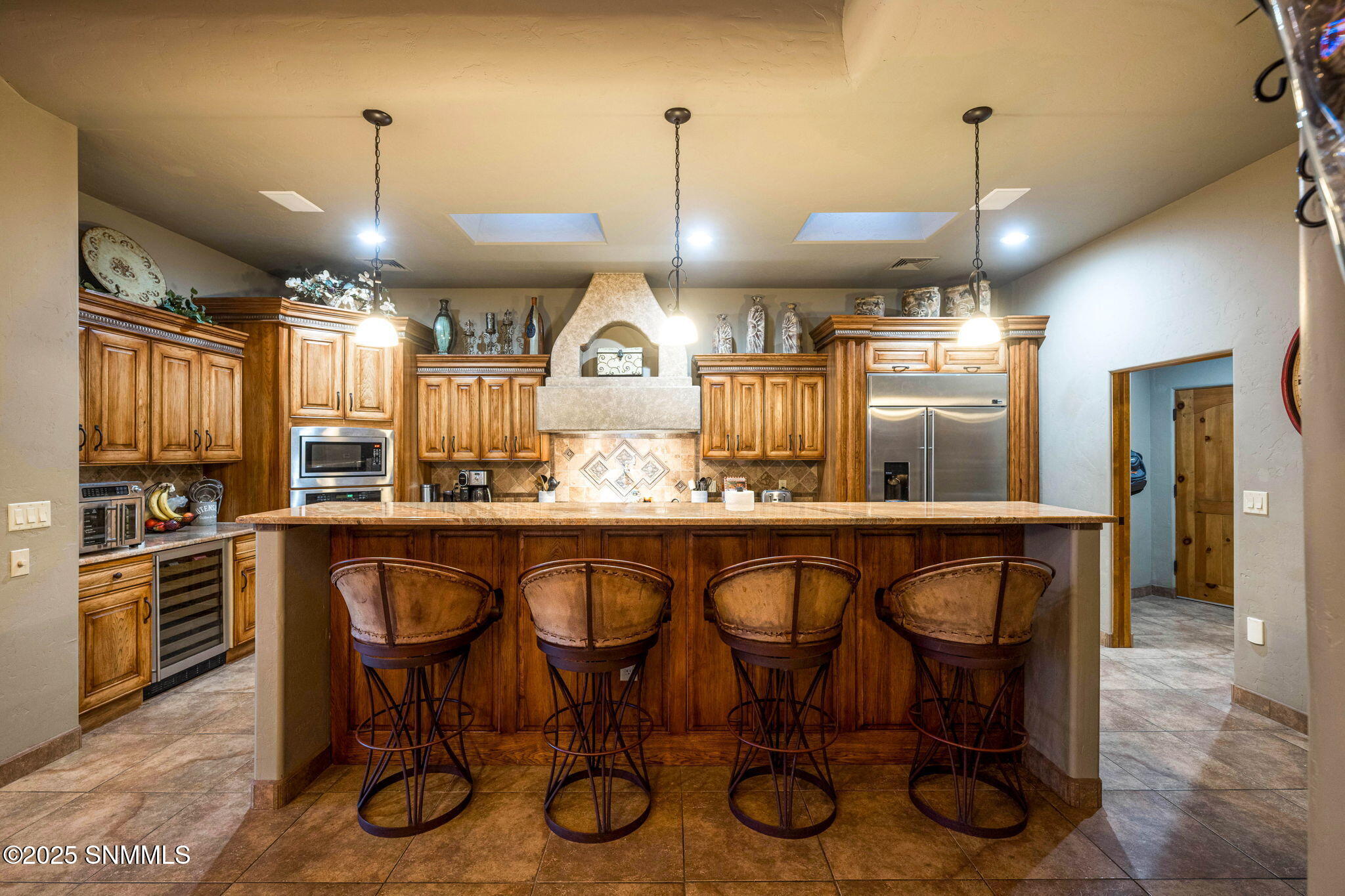 15-web-or-mls-Snappin Homes (Renoir8095)