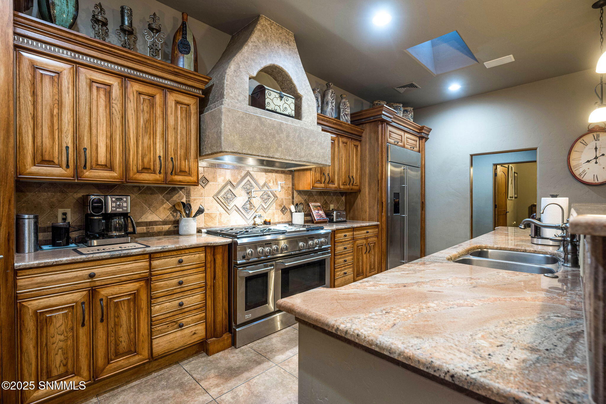 16-web-or-mls-Snappin Homes (Renoir8095)