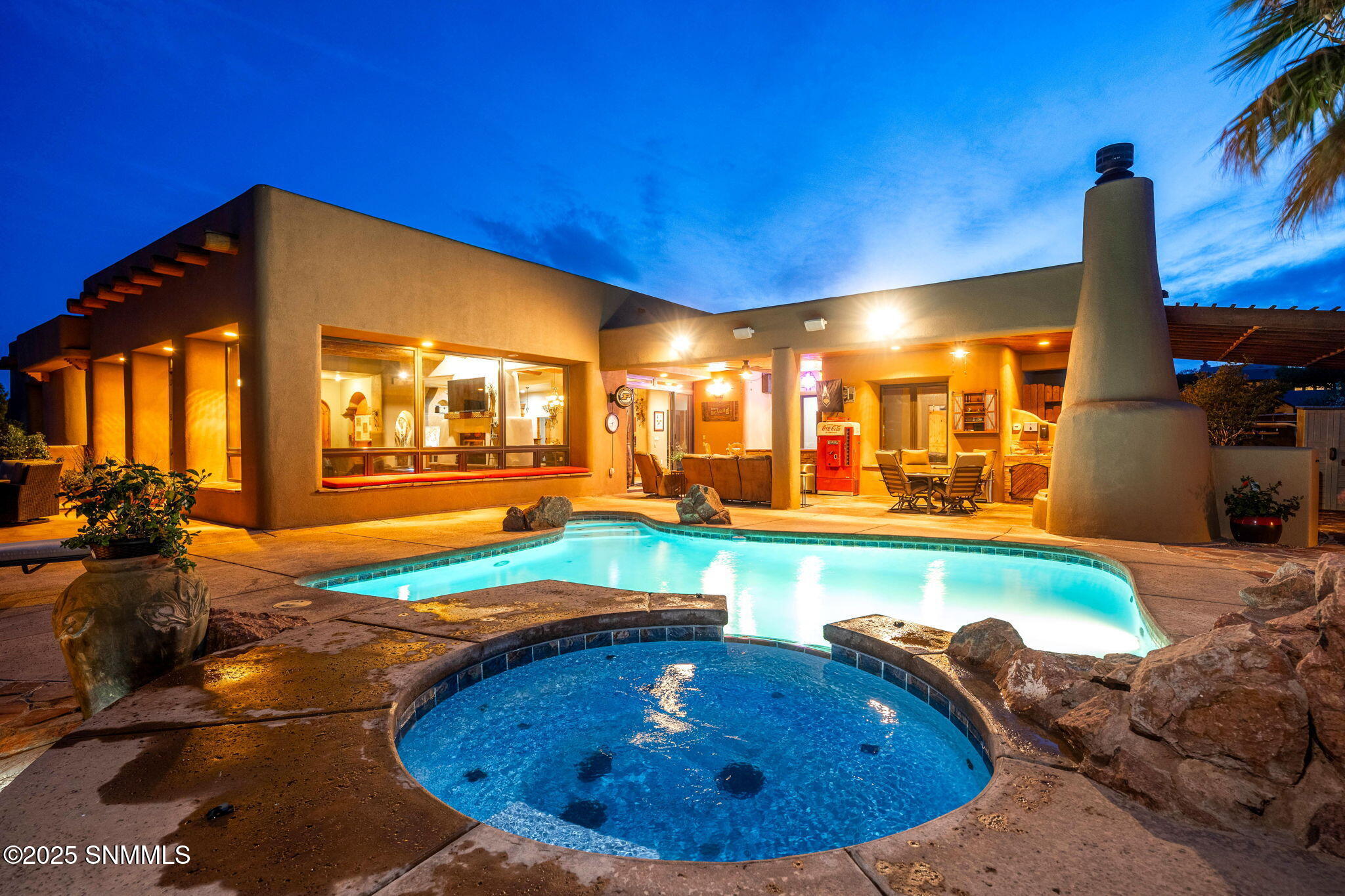 65-web-or-mls-Snappin Homes (Renoir8095)