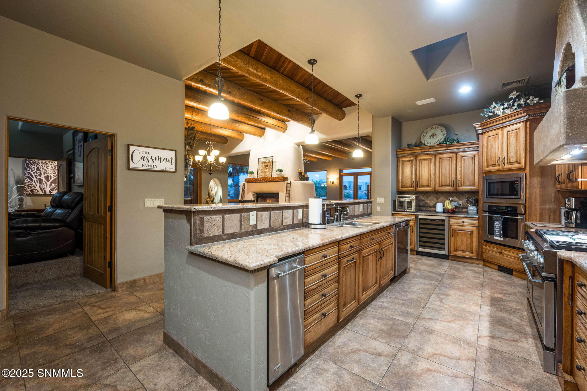 20-web-or-mls-Snappin Homes (Renoir8095)