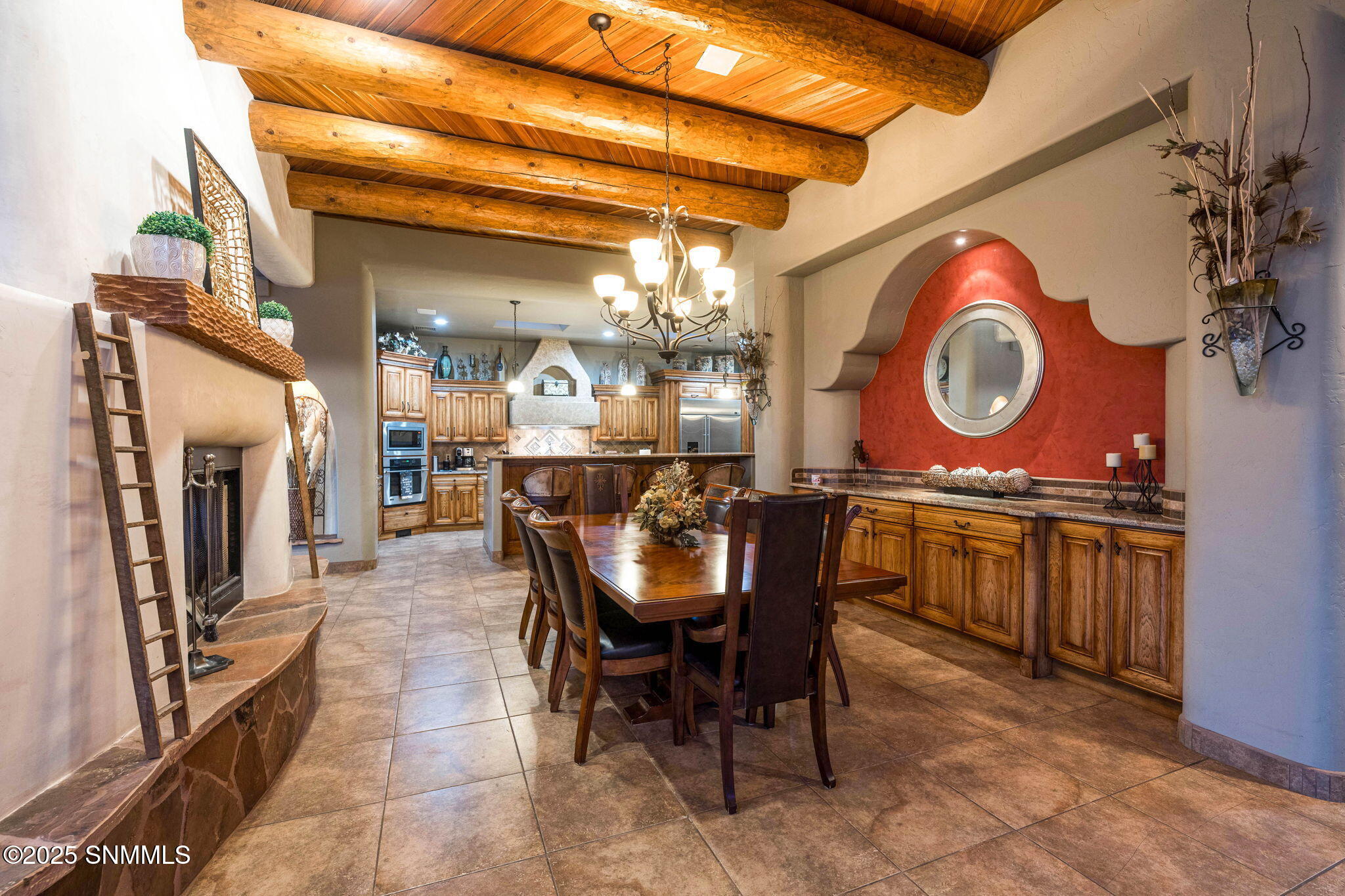 21-web-or-mls-Snappin Homes (Renoir8095)