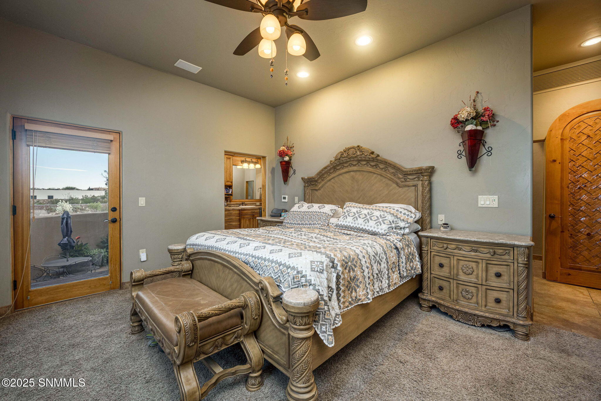 28-web-or-mls-Snappin Homes (Renoir8095)