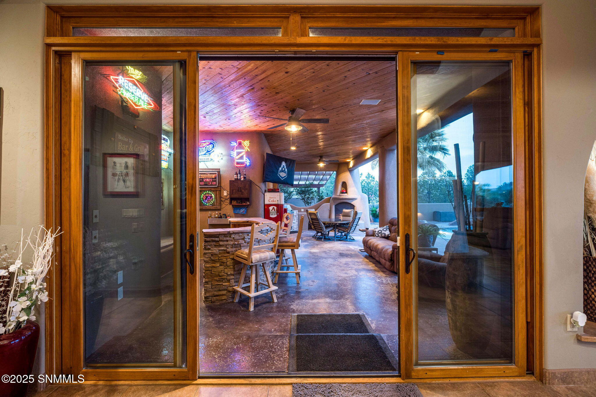 54-web-or-mls-Snappin Homes (Renoir8095)