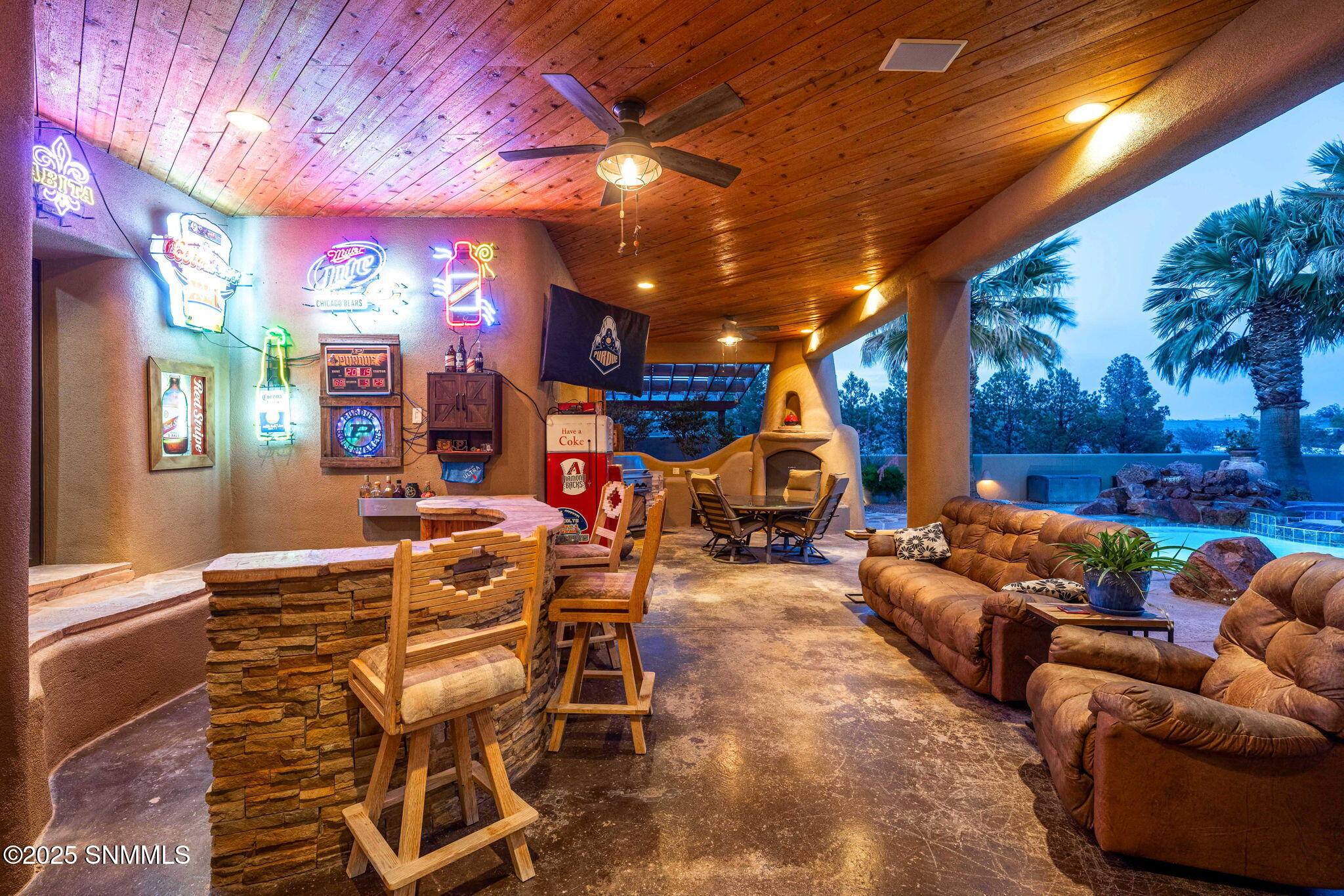 55-web-or-mls-Snappin Homes (Renoir8095)