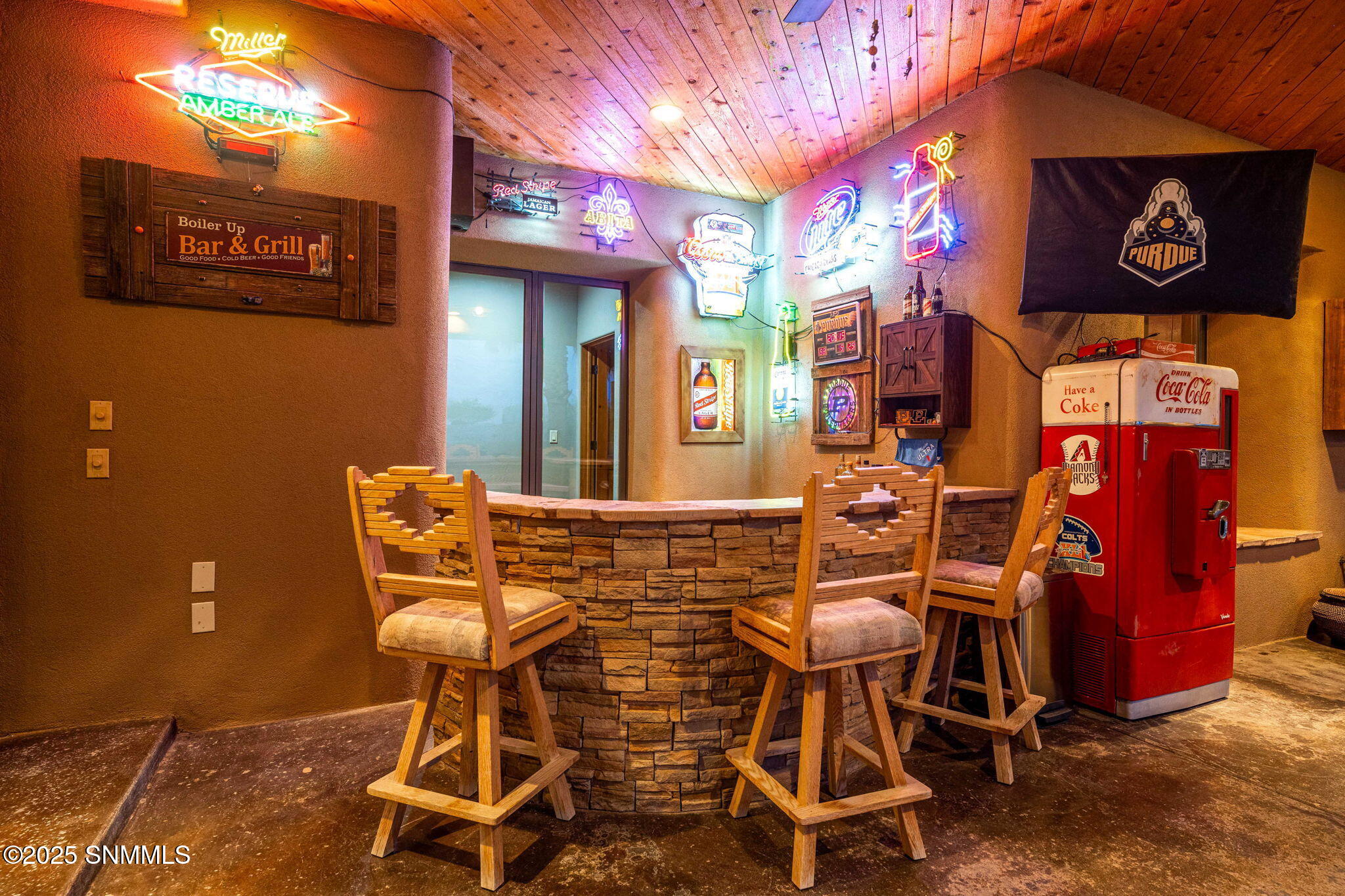 56-web-or-mls-Snappin Homes (Renoir8095)