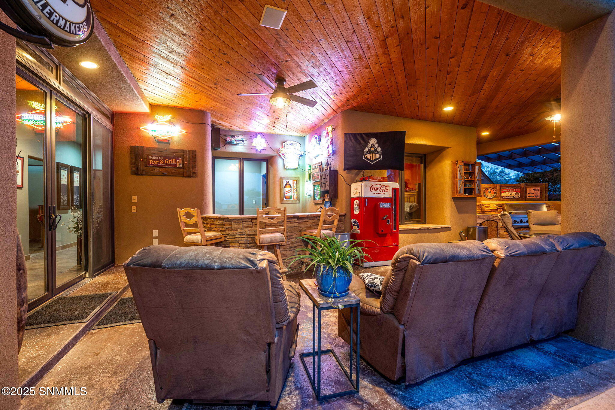 57-web-or-mls-Snappin Homes (Renoir8095)