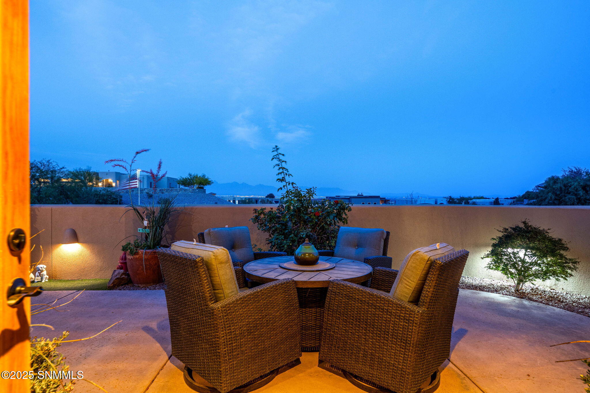 68-web-or-mls-Snappin Homes (Renoir8095)